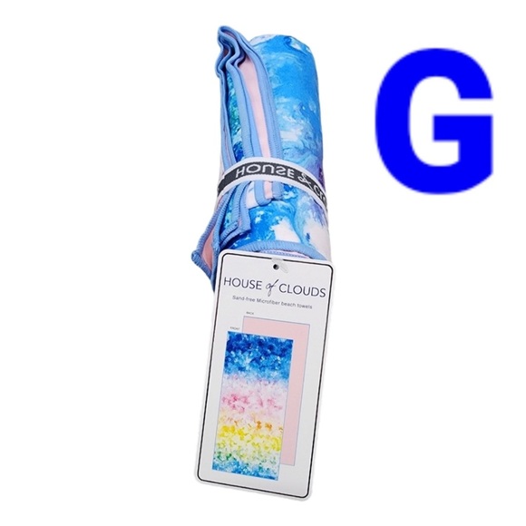 House of Clouds - Microfiber Beach Towel - Picture 5 of 11